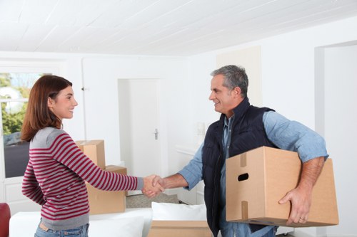 Unpacking and room placement support in a Morden property